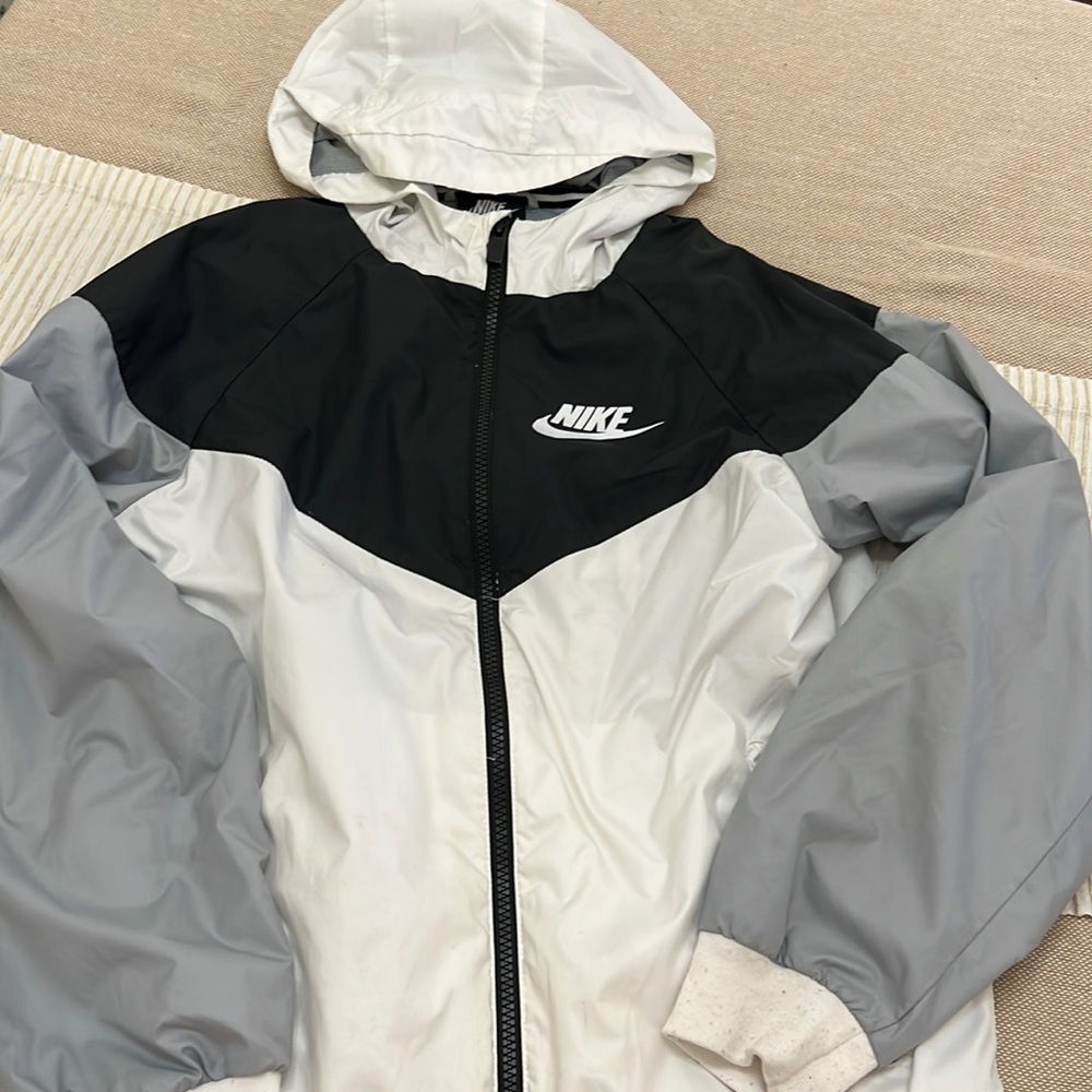 Nike windbreaker hoodie